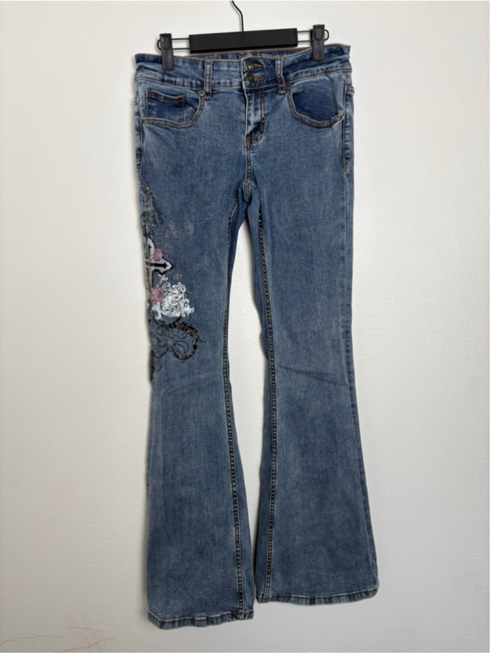 Women's Hot Topic Flare Jeans Size 9 Blue Black Cross Graphic